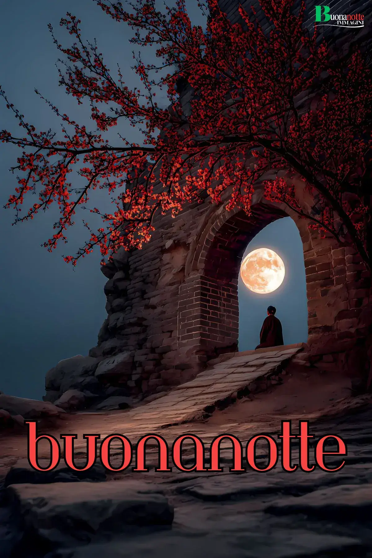 Luna piena sotto arco di pietra con albero fiorito rosso immagine buonanotte