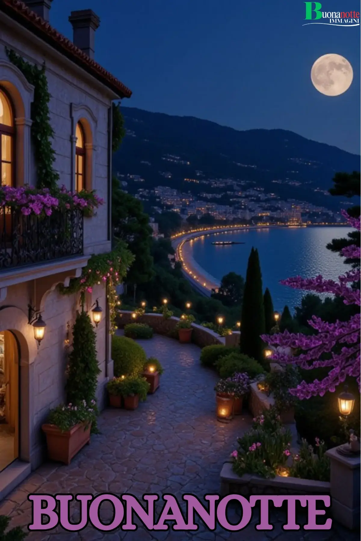 Villa mediterranea con fiori viola e luna piena sul mare buonanotte estiva